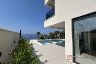 020 2038 85 makarska villa with pool and sea view for sale