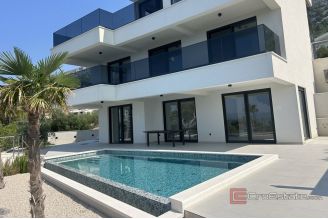 020 2038 85 makarska villa with pool and sea view for sale
