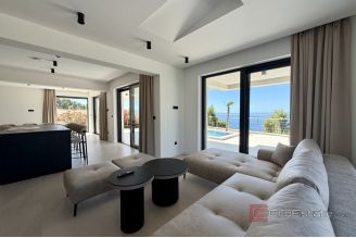 020 2038 85 makarska villa with pool and sea view for sale