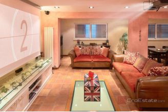 020 2045 16 Split Bacvice Unique villa with pool near the sea for sale