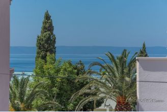 001 2047 14 Makarska Apartment house for sale