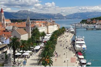 001 2035 168 Trogir Building land near the city center for sale