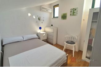 013 2047 19 Makarska Apartment with a sea view for sale