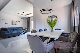 020 2046 24 near zadar luxury villa for sale
