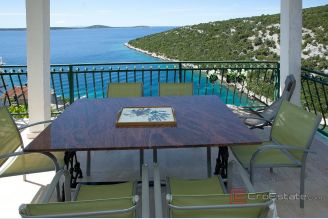 001 2031 138 Marina Apartment house with an open sea view for sale