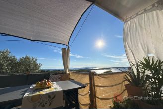 001 2049 08 Island of Hvar One bedroom apartment with a sea view for sale
