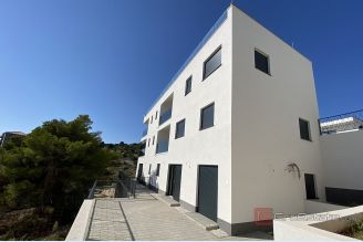 001 2044 31 Marina Apartments in a new building with a sea view for sale