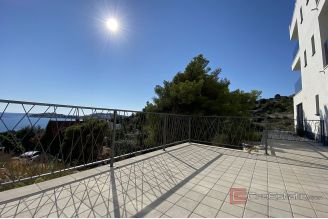 016 2044 31 Marina Apartments in a new building with a sea view for sale