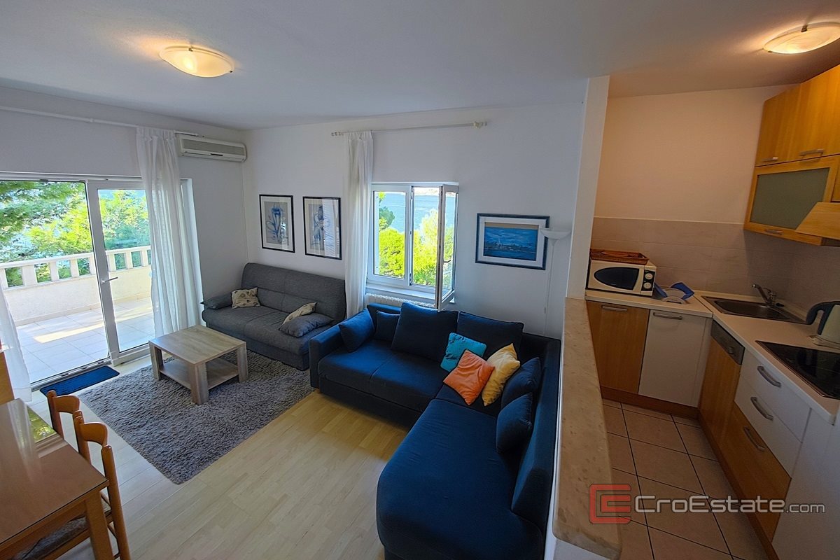 014 2021 394 Makarska House the first row to the sea sale 014 2021 394 Makarska House the first row to the sea sale