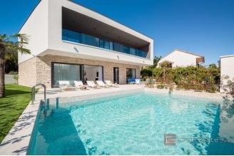 017 2022 423 Rogoznica Newly built villa in the first row to the sea for sale