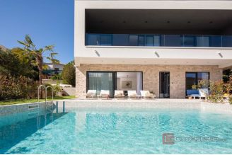 017 2022 423 Rogoznica Newly built villa in the first row to the sea for sale