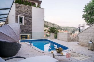 002 2046 37 Dubrovnik Luxury villa with a sea view for sale