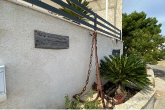 020 2044 34 Pasman Contemporary villa with pool and a sea view for sale