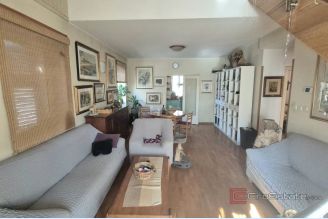 001 2047 29 Sibenik Two story apartment in the city center for sale