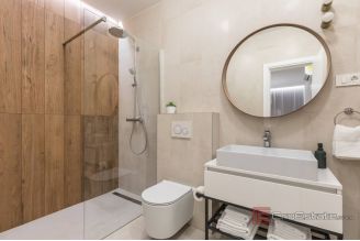 019 2046 34 Split area Beautiful villa near Split for rent