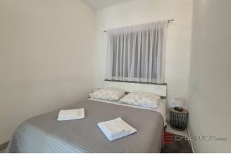 020 2047 31 Dalmatian hinterland Residential and commercial property for sale