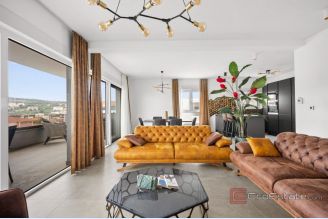 001 2031 148 Ciovo Luxury penthouse with pool and a sea view for rent 001 2031 148 Ciovo Luxury penthouse with pool and a sea view for rent