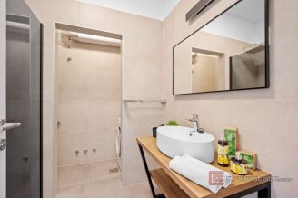 020 2031 148 Ciovo Luxury penthouse with pool and a sea view for rent 020 2031 148 Ciovo Luxury penthouse with pool and a sea view for rent