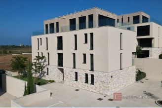 001 2046 48 umag duplex penthouse in modern new building sale