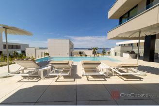 001 2043 85 Ugljan Four bedroom villa in the luxurious resort for sale