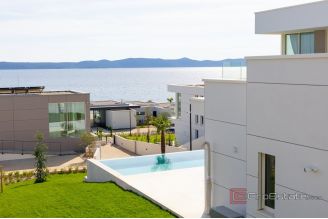 013 2043 85 Ugljan Four bedroom villa in the luxurious resort for sale