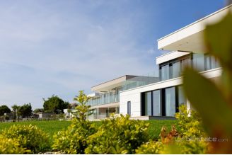 014 2043 89 Ugljan Spacious six bedroom villa in the luxurious resort for sale