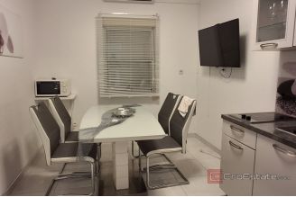 016 2031 157 Kastela Building land with three apartments for sale