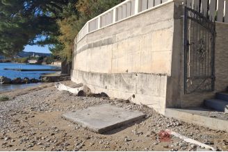 016 2031 157 Kastela Building land with three apartments for sale