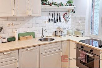 012 2031 158 Trogir Two bedroom apartment in a stone house for sale