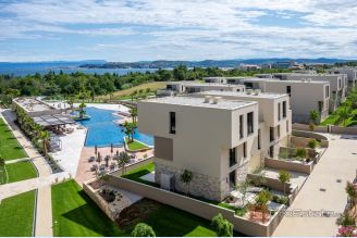 001 2046 55 Umag Luxury semi detached villa sale