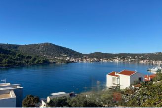 001 2044 38 Trogir Detached single storey house with an open sea view sale