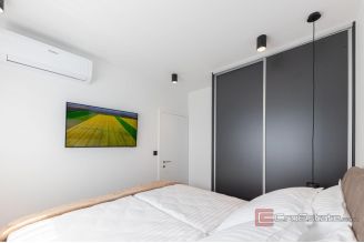 018 2022 437a Ciovo Modern villa with a sea view for sale