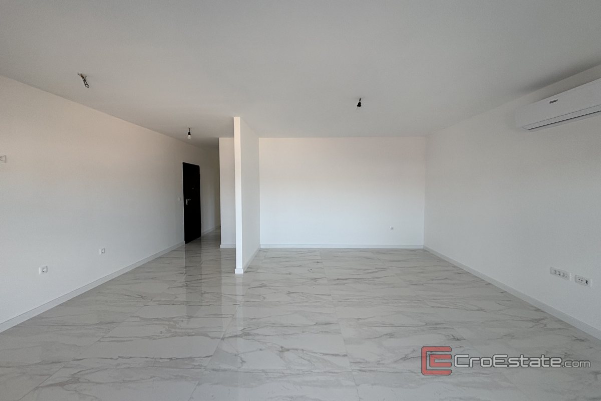 003 2035 204 Ciovo Spacious penthouse with a sea view for sale 003 2035 204 Ciovo Spacious penthouse with a sea view for sale