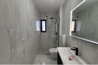 018 2035 204 Ciovo Spacious penthouse with a sea view for sale 018 2035 204 Ciovo Spacious penthouse with a sea view for sale