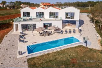 001 1014 34 Porec Modern villa with pool for sale