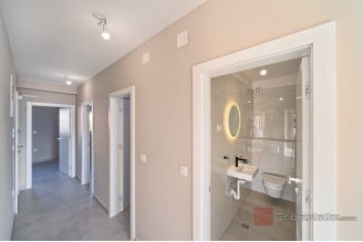 020 2030 87 Sibenik Modern apartments in a new building for sale