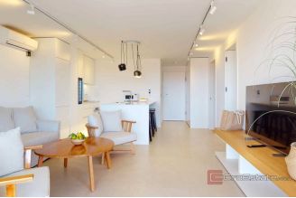 009 Vis 2051 05 Modern apartment with terrace for sale