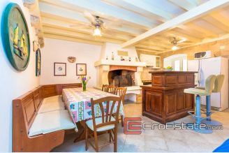 01 4148 30 Dubrovnik house for sale