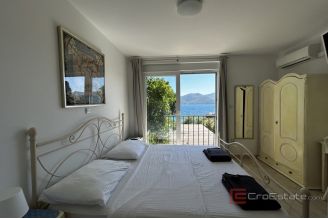 020 2052 02 Peljesac Villa with pool sea view for sale
