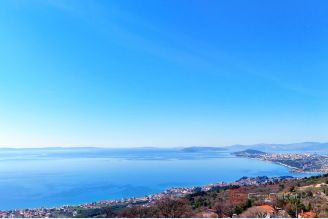 001 2029 99 near split renovated house with sea view for sale