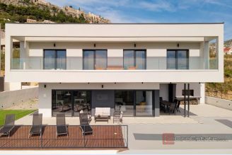 001 2046 71 Split area Modern villa with sea view for rent