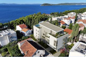 001 2035 221 Split Meje Luxury Three bedrooms apartment for sale