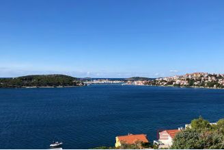 001 5351 30 Rogoznica Building land in the second row to the sea for sale