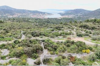 001 2047 61 Rogoznica Building land with a sea view for sale