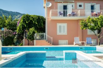 001 2052 23 Peljesac House with pool and a sea view for sale