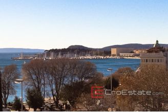 07 4123 30 Split apartment for sale sea view