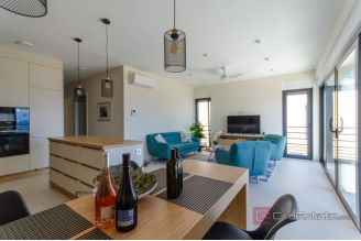25 2013 215 Solta villa sea view for sale