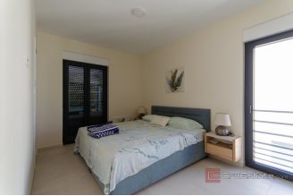 25 2013 215 Solta villa sea view for sale