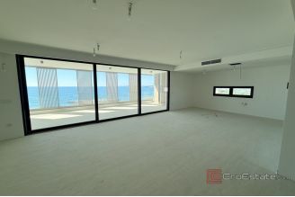 014 2043 169 Zadar Apartment in a luxury building sale