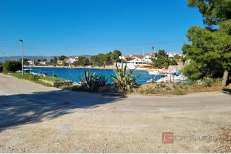 001 2048 20 Rogoznica Building land in the first row to the sea for sale